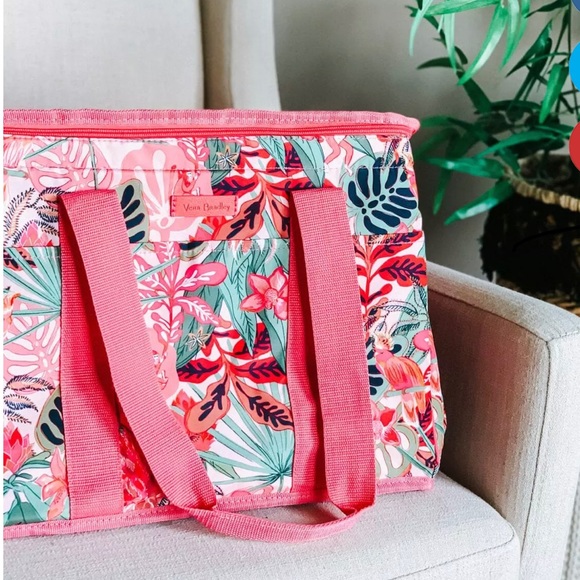 Vera Bradley Other - Vera Bradley cooler bag NWT rainforest pink